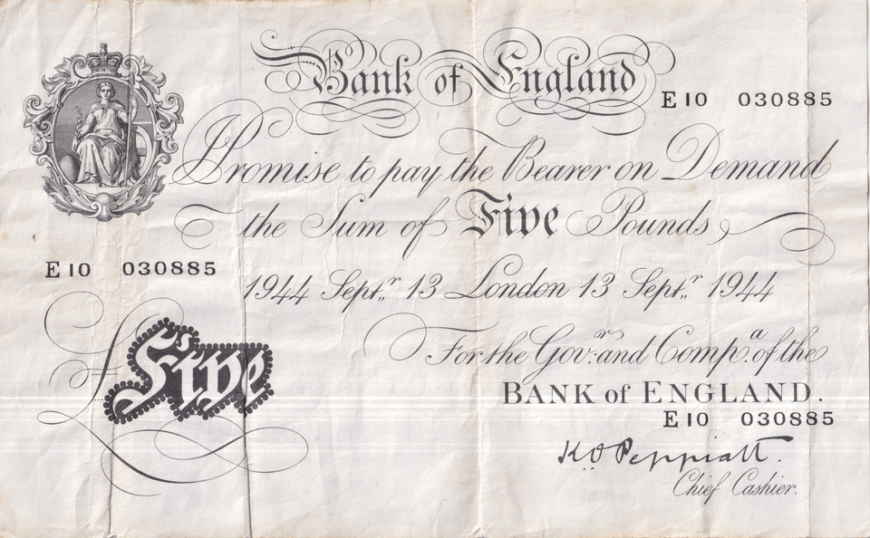 1944 WHITE FIVE POUND NOTE SEPTEMBER 13TH LONDON BANK OF ENGLAND PEPPIATT W£5-50 - £5 BANKNOTES WHITE - Cambridgeshire Coins