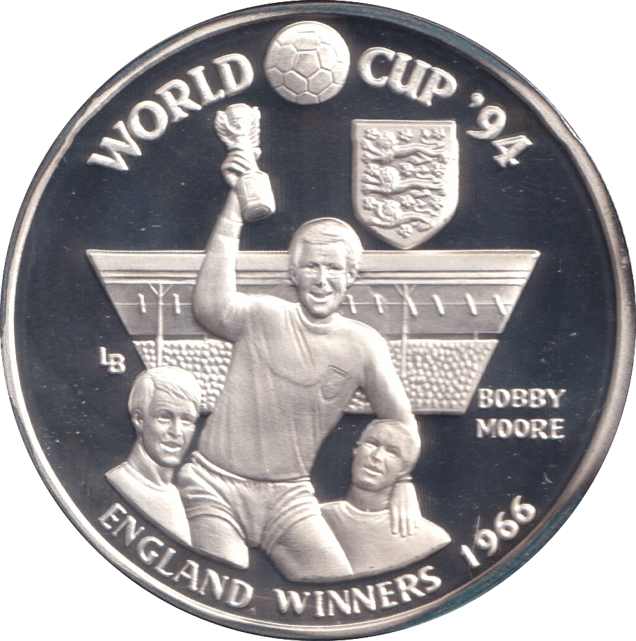 1993 SILVER PROOF TWENTY CROWNS TURKS AND CAICOS ISLANDS - SILVER WORLD COINS - Cambridgeshire Coins