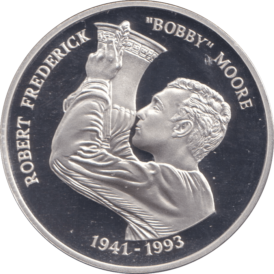 1996 SILVER PROOF ROBERT FREDERICK "BOBBY" MOORE EUROPEAN FOOTBALL CHAMPIONSHIP - SILVER WORLD COINS - Cambridgeshire Coins