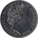 2006 BRILLIANT UNCIRCULATED FIVE POUNDS QUEEN MOTHER 80TH BIRTHDAY GUERNSEY - WORLD COINS - Cambridgeshire Coins