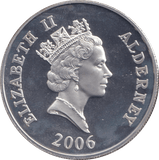 2006 SILVER PROOF ELIZABETH I FIVE POUNDS ALDERNEY - SILVER WORLD COINS - Cambridgeshire Coins