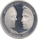 2011 SILVER PROOF CROWN WILLIAM AND CATHERINE - SILVER WORLD COINS - Cambridgeshire Coins