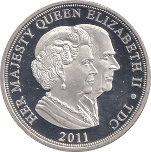 2011 TRISTAN DU CUNA FIVE POUNDS - WORLD COINS - Cambridgeshire Coins