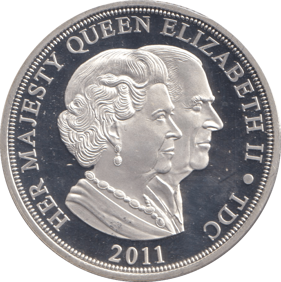 2011 TRISTAN DU CUNA FIVE POUNDS - WORLD COINS - Cambridgeshire Coins