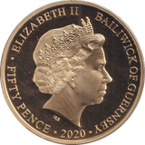 2020 50P BAILIWICK OF GUERNSEY 1945 - 2020 VICTORY 2 - WORLD COINS - Cambridgeshire Coins