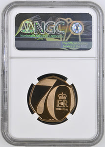 2022 GOLD PROOF 50P PLATINUM JUBILEE CORONATION OBSERVE ULTRA CAMEO PF 69 - NGC GOLD 50P - Cambridgeshire Coins