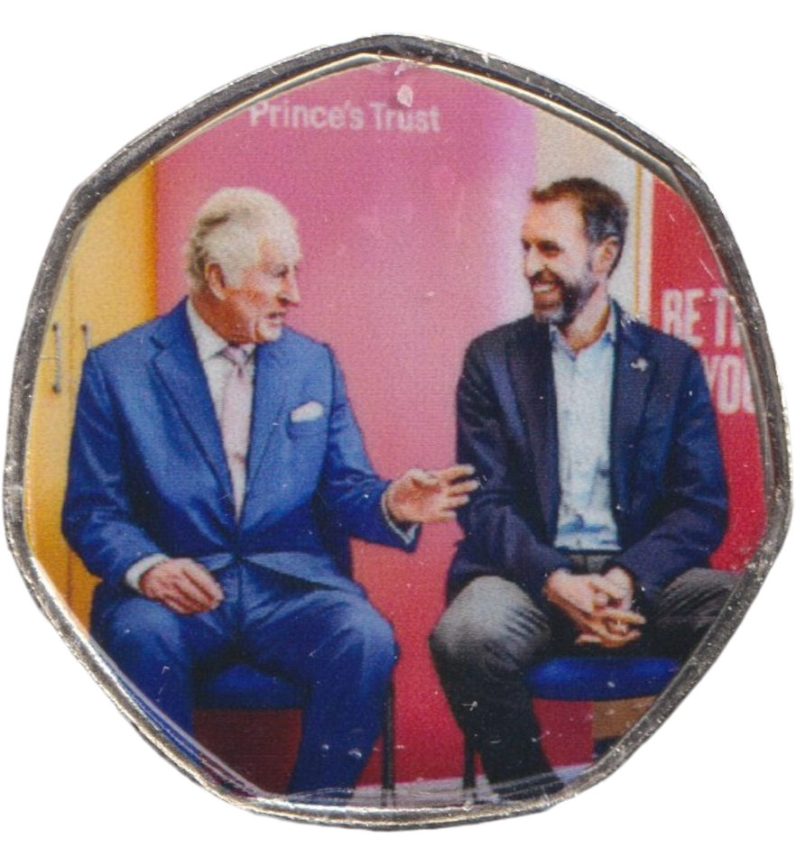 2023 50P SHAPED COIN LONG TO REIGN OVER US CHARLES III AND GARETH SOUTHGATE - 50P SHAPED COIN - Cambridgeshire Coins