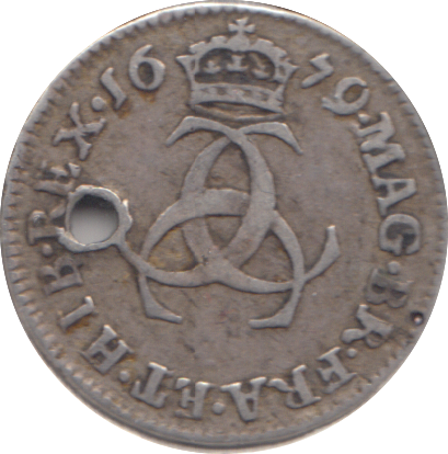 1679 HOLED MAUNDY THREEPENCE ( GF )