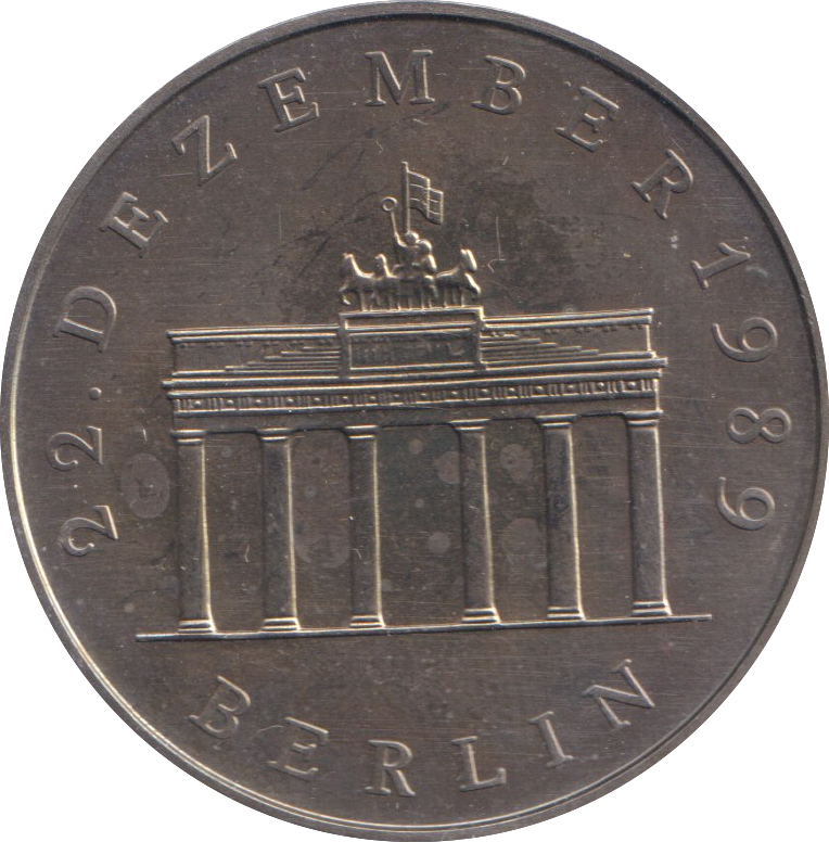 1990 20 MARK BERLIN GERMAN DEMOCRATIC REPUBLIC