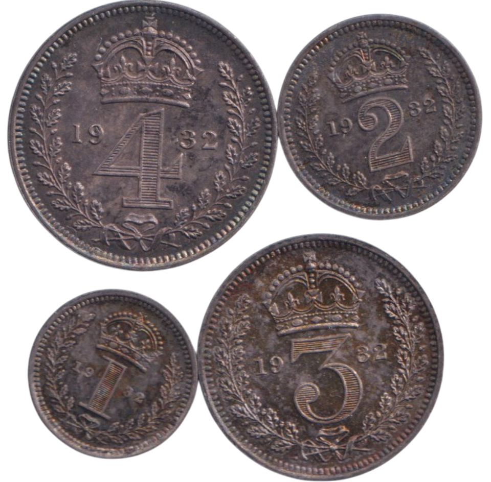 1932 MAUNDY SET ( UNC )