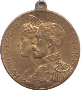 1911 KING GEORGE CORONATION MEDALLION - OTHER TOKENS - Cambridgeshire Coins