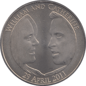 2011 FIVE POUND £5 WILLIAM AND CATHERINE BRILLIANT UNCIRCULATED BU - £5 BU - Cambridgeshire Coins