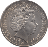 2011 FIVE POUND £5 WILLIAM AND CATHERINE BRILLIANT UNCIRCULATED BU - £5 BU - Cambridgeshire Coins