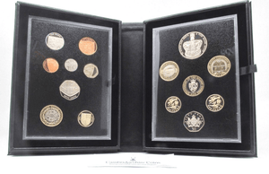 2013 ROYAL MINT COLLECTORS PROOF SET - Proof Set Black - Cambridgeshire Coins