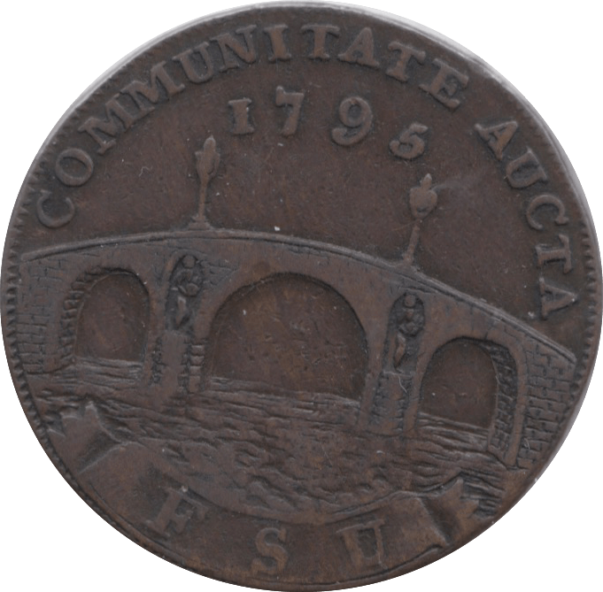 1795 HALFPENNY TOKEN SUFFOLK BECCLES CHURCH AND BRIDGE DH16 ( REF 140 )